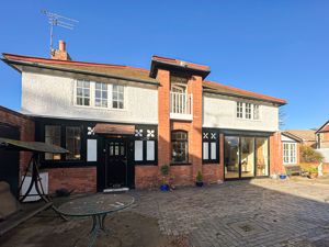 Photo 26- click for photo gallery